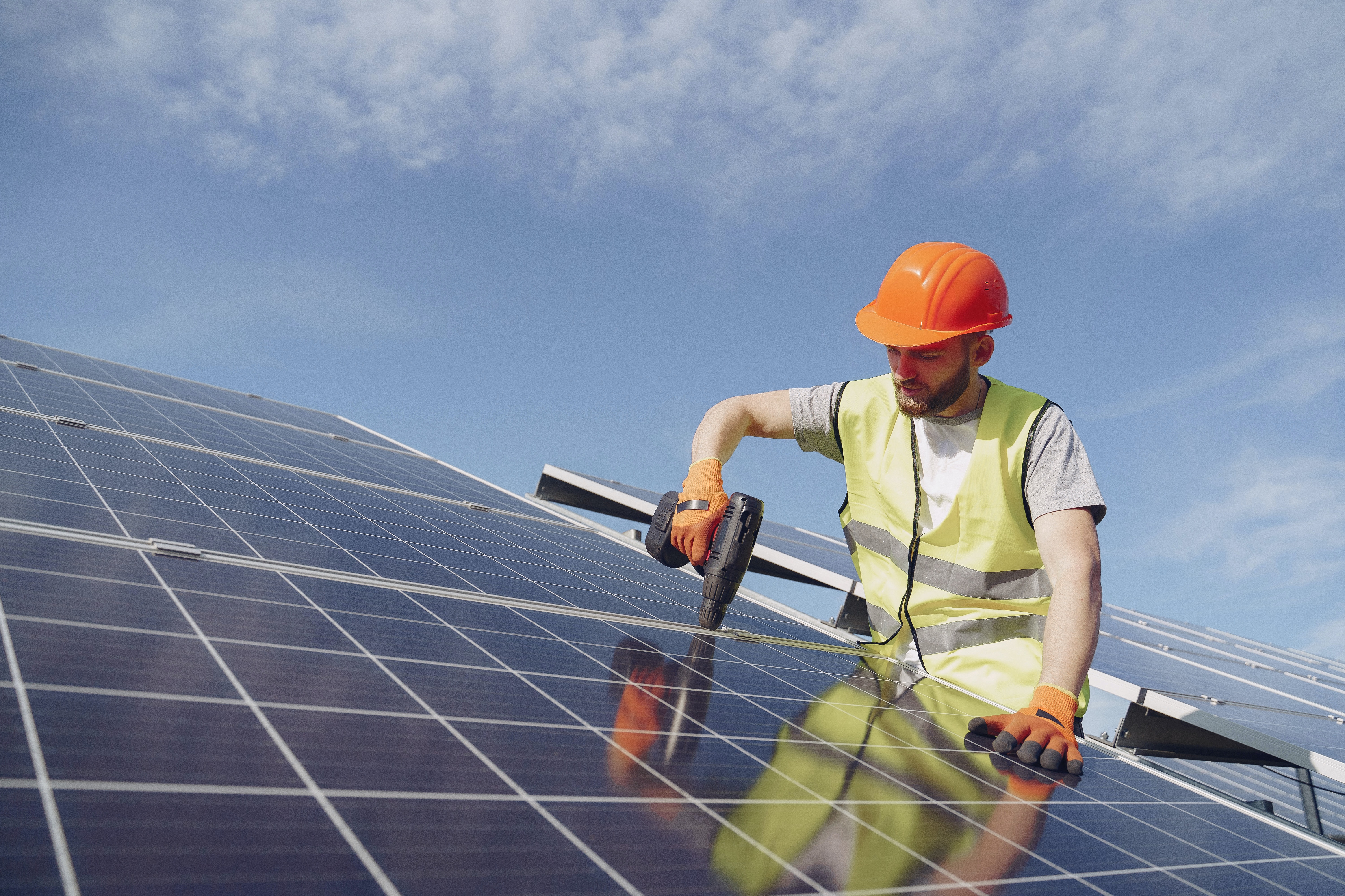 Energías limpias en naves industriales